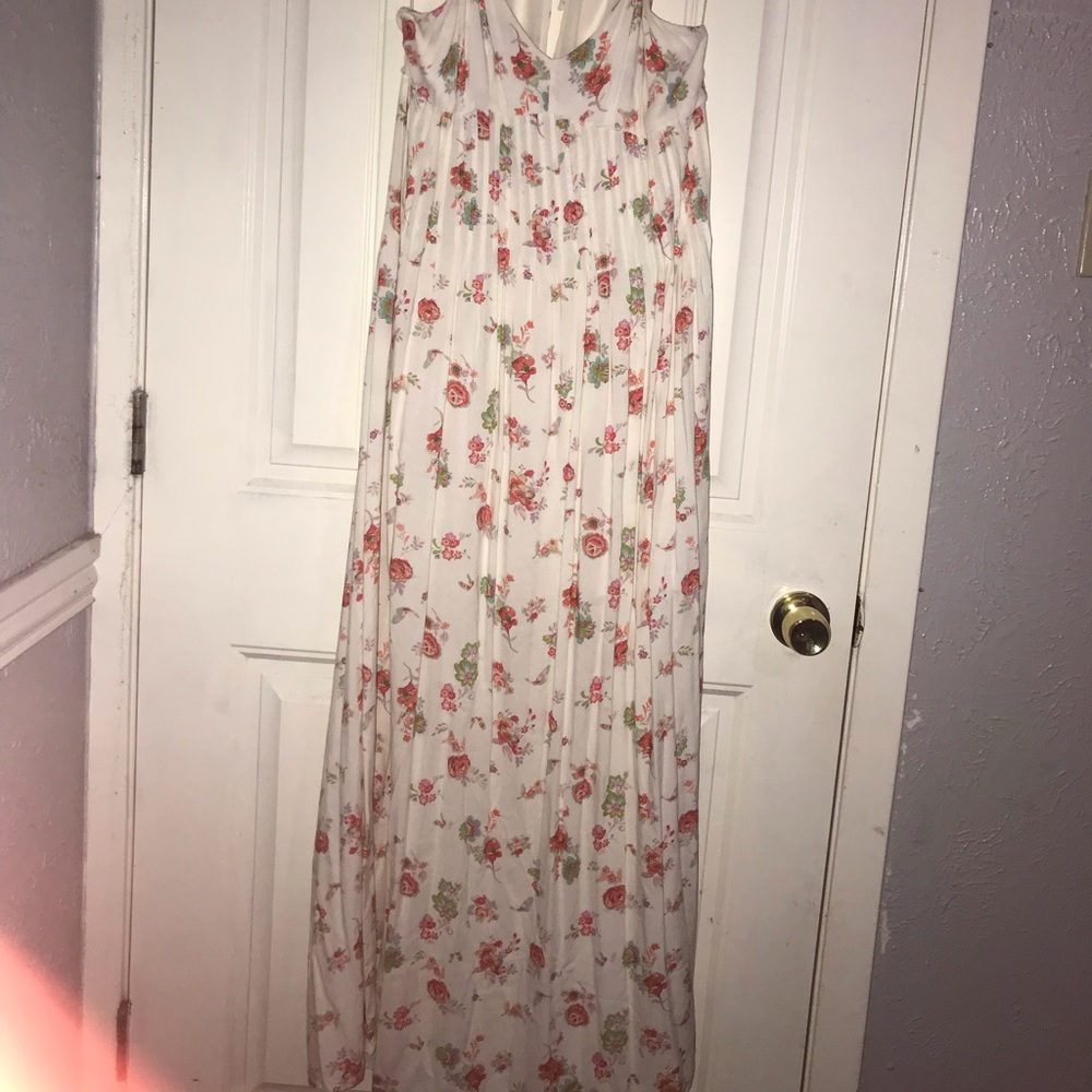 Dress - Picture 3 of 8